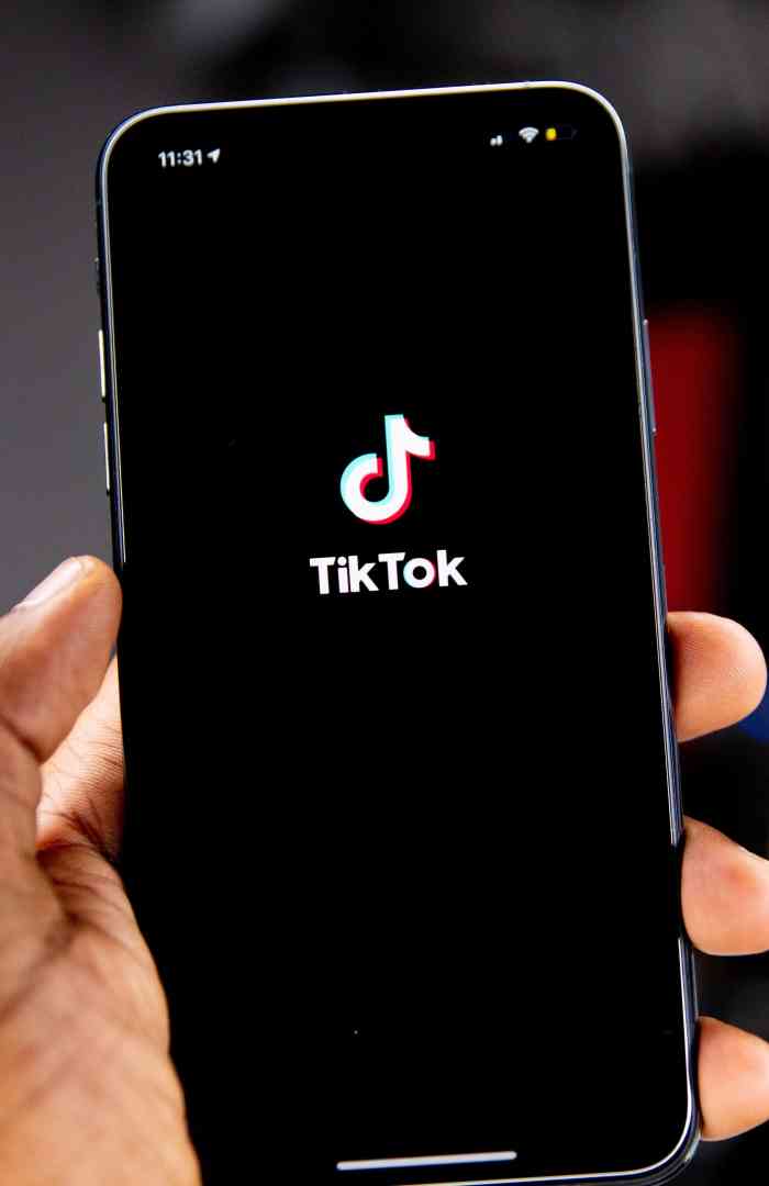 Tik Tok c solen feyissa unsplash