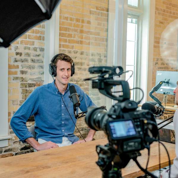 Inerview c austin distel Pk S3h C Zm Yts unsplash